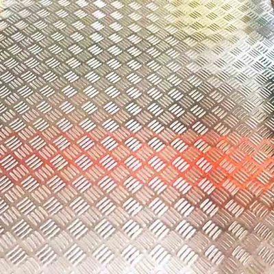 Хорошая цена Листы нержавеющей стали SUS 201 1219*3048mm Checkered покрывают для выскальзывания лестницы анти- онлайн