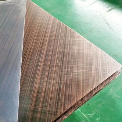 Хорошая цена Лист нержавеющей стали медного цвета перекрестного волосяного покрова античный для дизайна интерьера онлайн