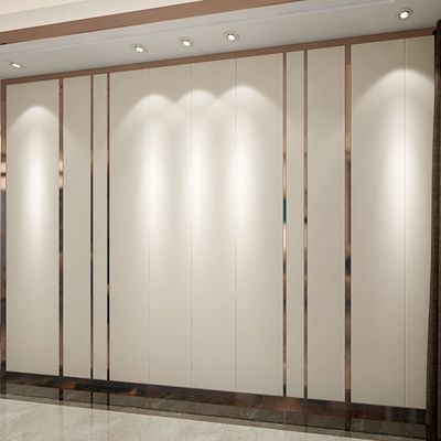 Хорошая цена 304 Super 8K зеркало индивидуальная форма шампанское золото латунь черный цвет нержавеющая сталь плитка отделка онлайн