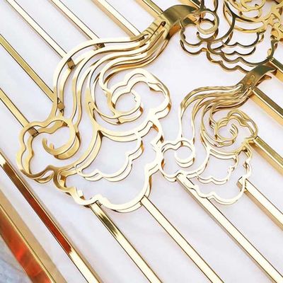 Хорошая цена рассекатель комнаты экрана нержавеющей стали 500*3000mm AISI 316 отраженный разделом крытый онлайн