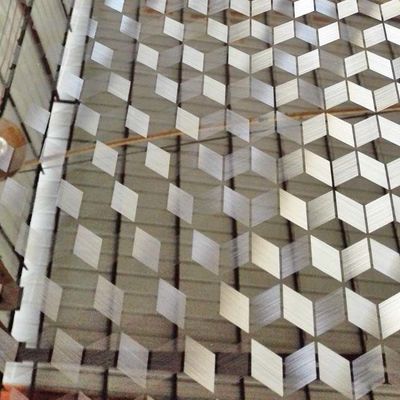 Хорошая цена Металлический дом стальной рамы из нержавеющей стали стол стул расположение гостиной онлайн