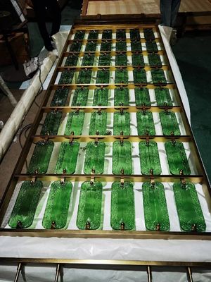 Хорошая цена Специальный размер нержавеющей стали экрана перегородки с Moru стеклом для внутреннего декорации в золотом цвете онлайн