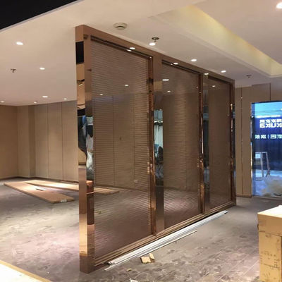 Хорошая цена Металлическая стеклянная перегородка из нержавеющей стали и разделитель комнаты онлайн