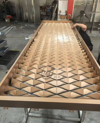 Хорошая цена Утонченный складной экран из нержавеющей стали для коммерческих помещений онлайн