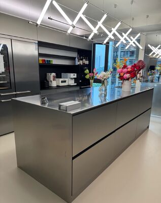 Хорошая цена Коммерческая стойкая к царапинам кухонная раковина из нержавеющей стали, 24-дюймовая одиночная чаша онлайн